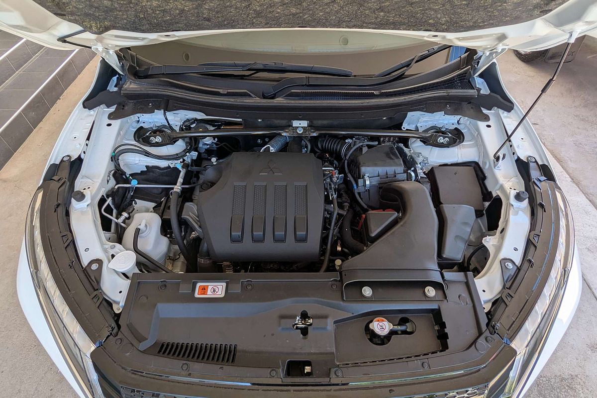 2021 Mitsubishi Eclipse Cross Exceed YB