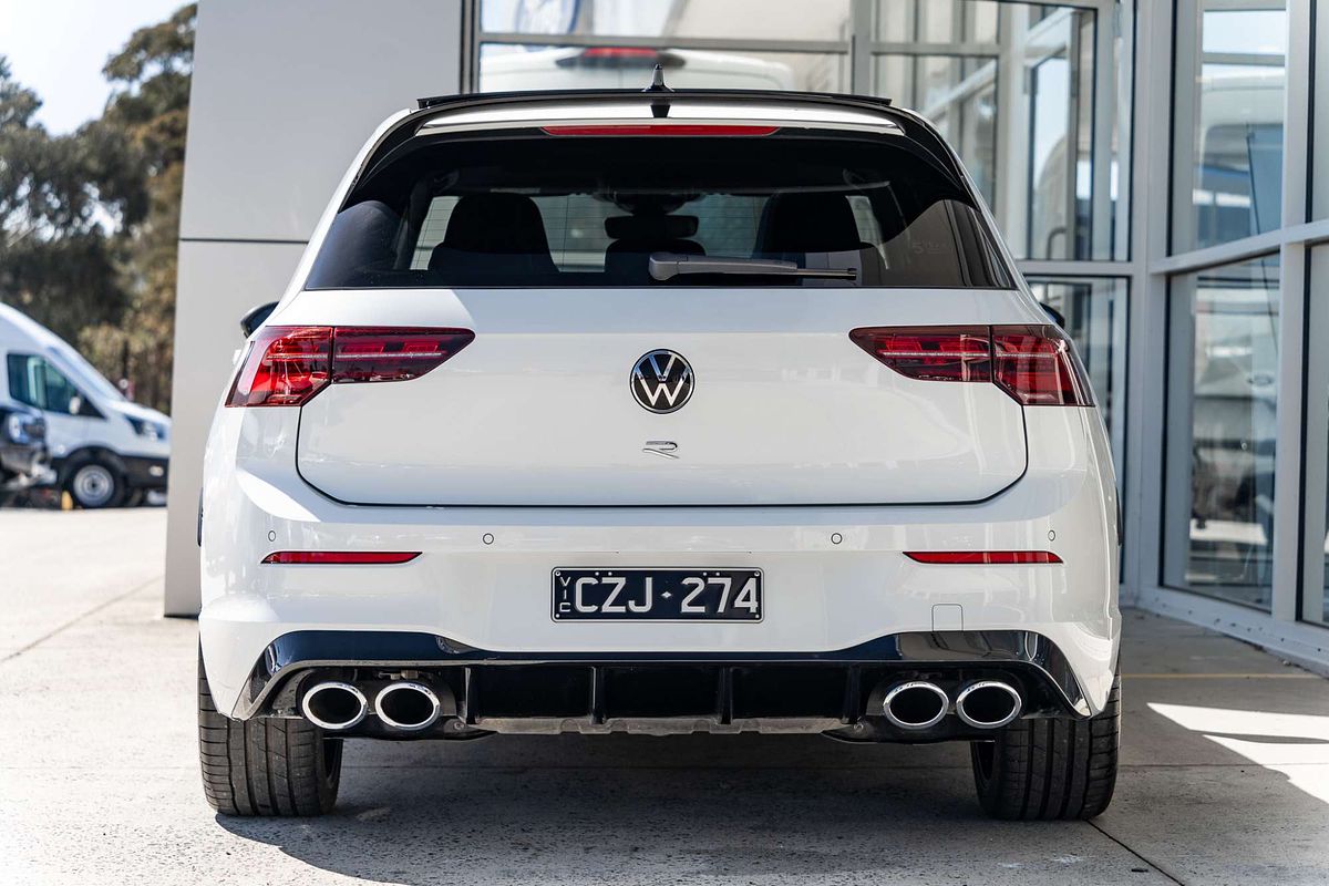 2024 Volkswagen Golf R 8