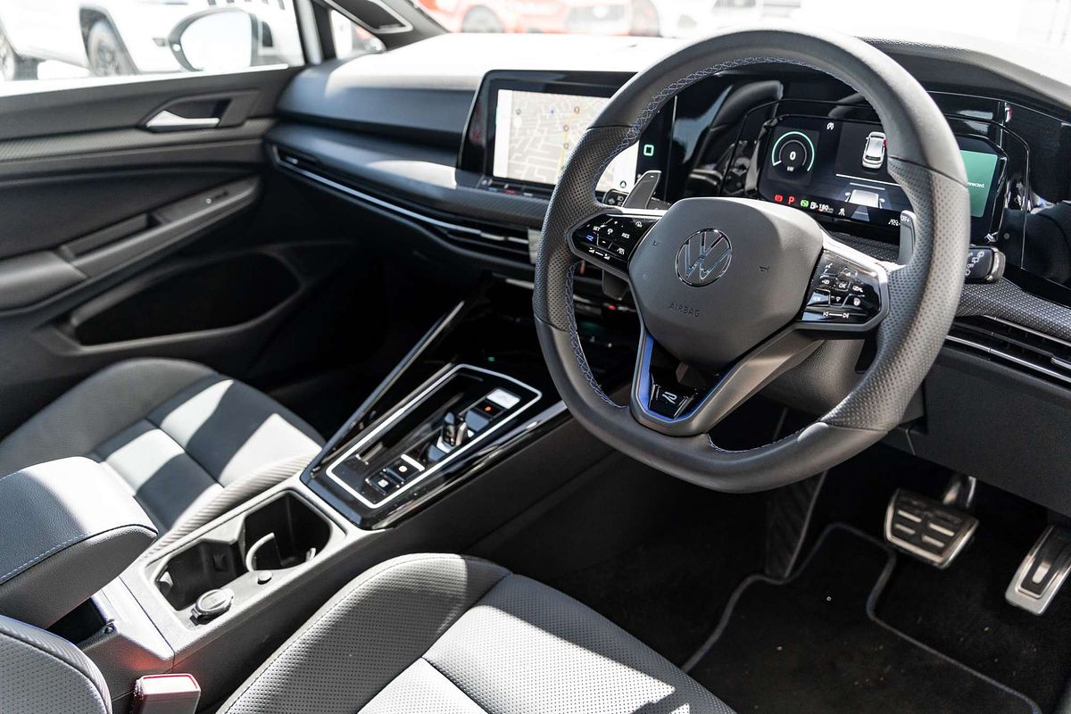 2024 Volkswagen Golf R 8