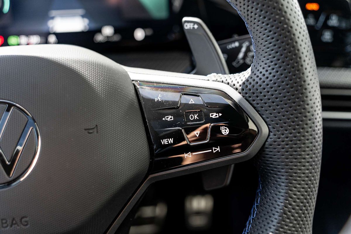 2024 Volkswagen Golf R 8