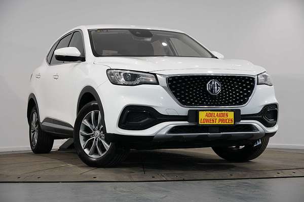 2022 MG HS Core SAS23