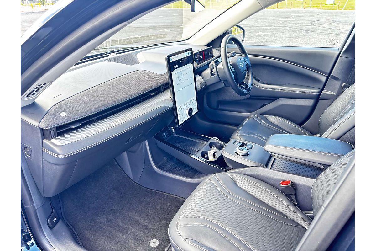 2024 Ford Mustang Mach-E Select