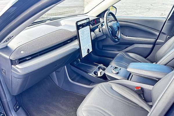 2024 Ford Mustang Mach-E Select