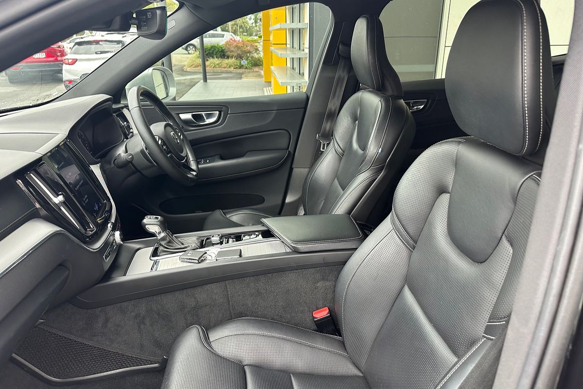 2019 Volvo XC60 T6 R-Design