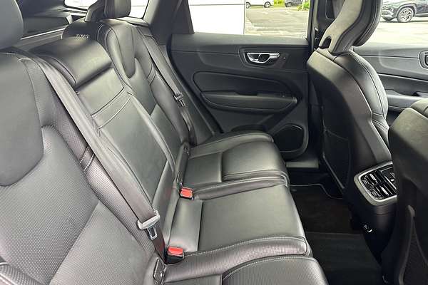 2019 Volvo XC60 T6 R-Design