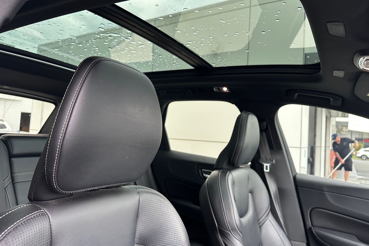 2019 Volvo XC60 T6 R-Design