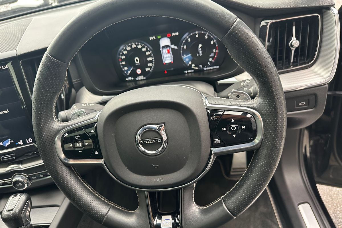 2019 Volvo XC60 T6 R-Design