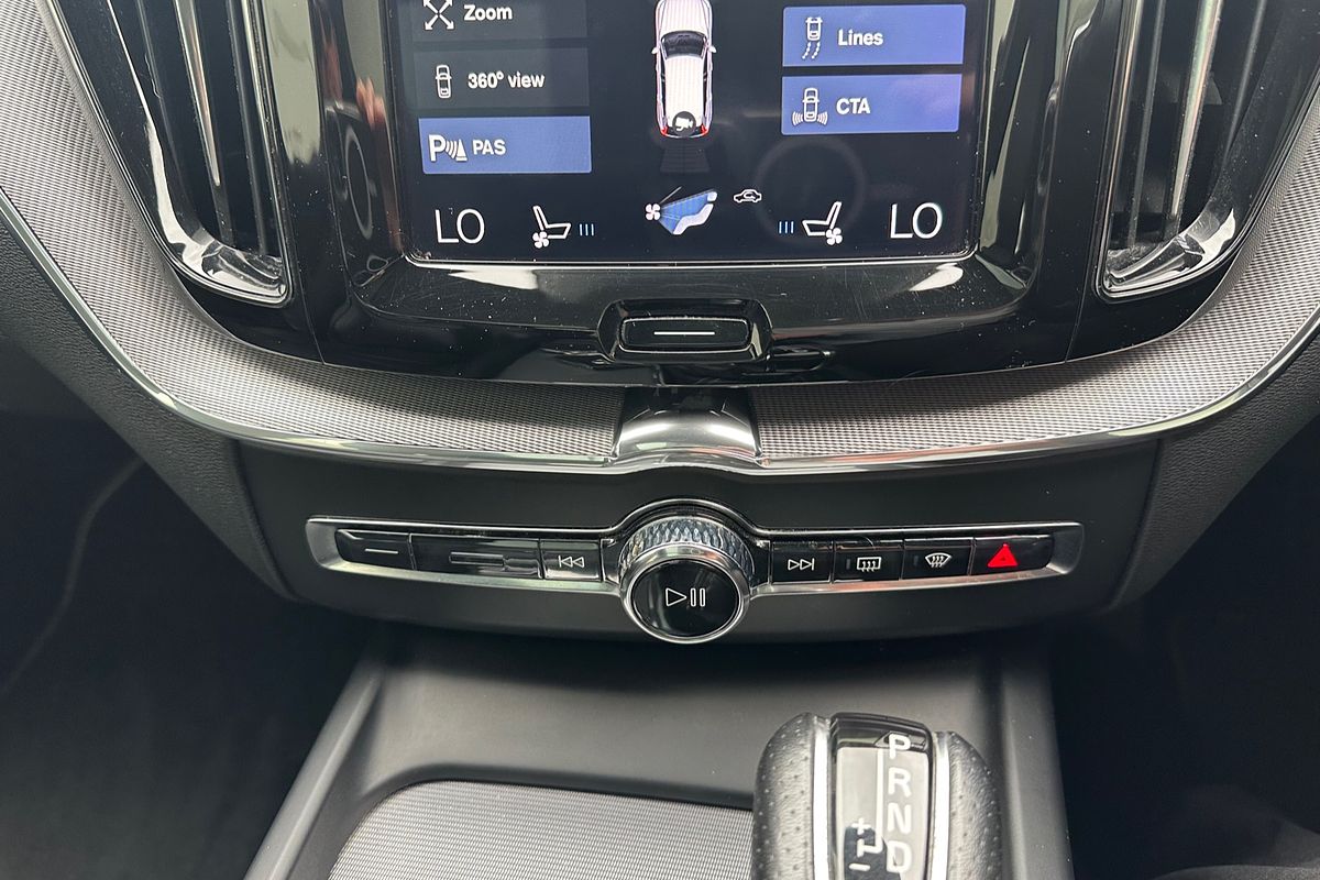 2019 Volvo XC60 T6 R-Design