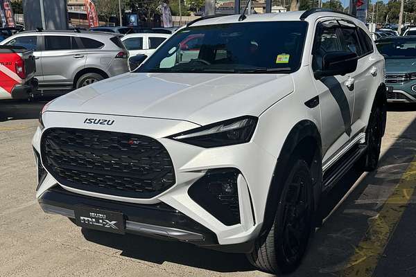2025 Isuzu MU-X X-TERRAIN