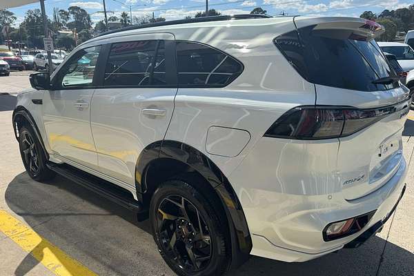 2025 Isuzu MU-X X-TERRAIN