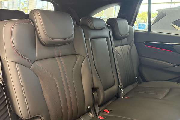 2025 Isuzu MU-X X-TERRAIN