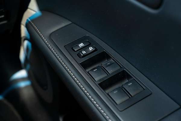 2015 Lexus ES ES300h Luxury AVV60R