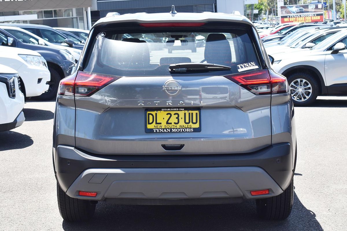 2024 Nissan X-TRAIL ST T33