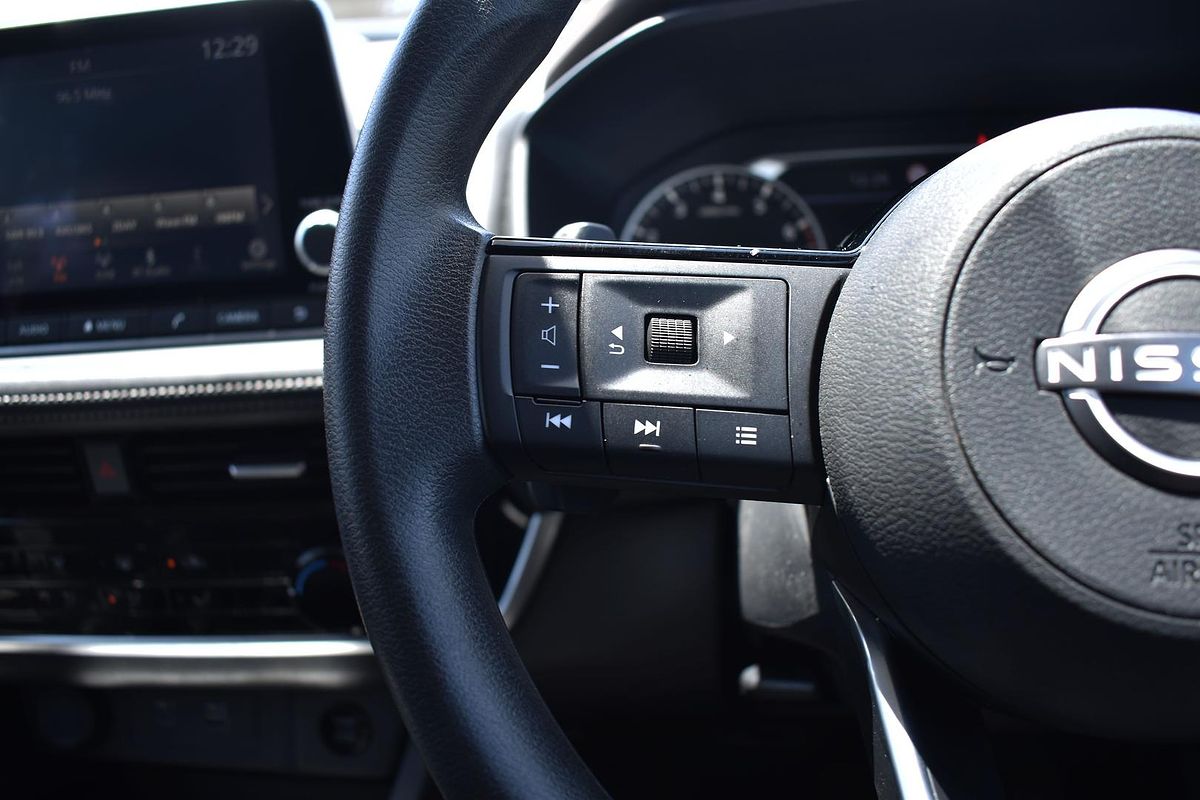 2024 Nissan X-TRAIL ST T33