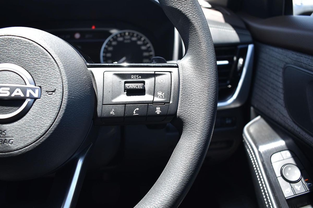 2024 Nissan X-TRAIL ST T33