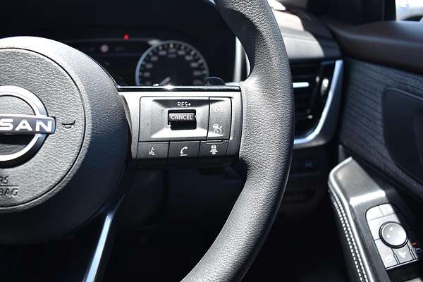 2024 Nissan X-TRAIL ST T33