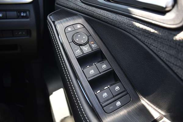 2024 Nissan X-TRAIL ST T33