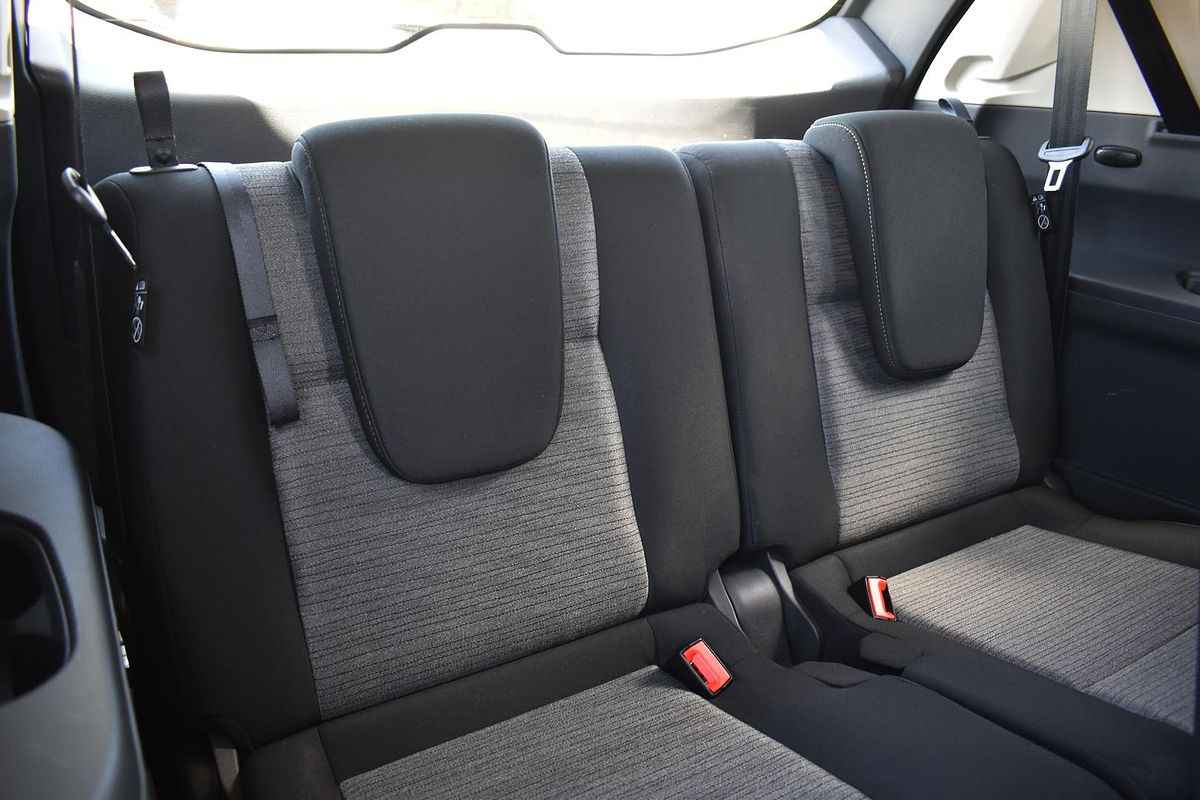 2024 Nissan X-TRAIL ST T33