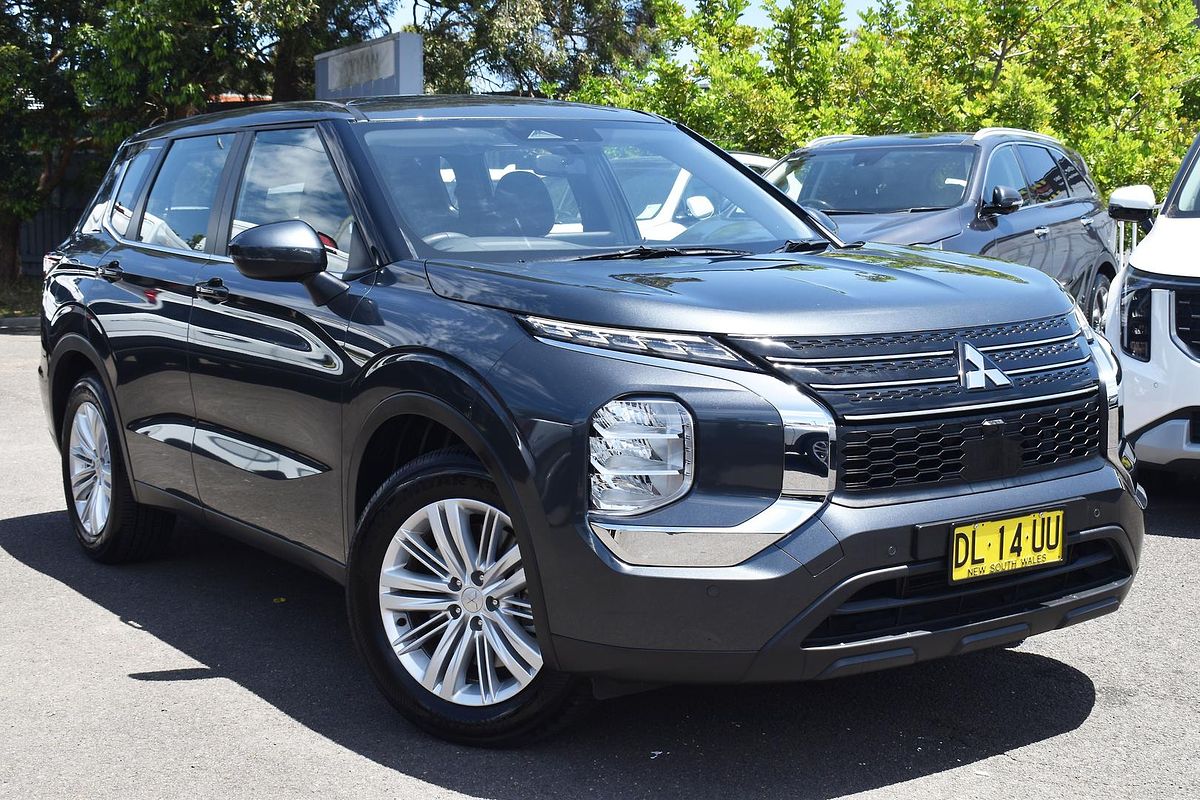 2024 Mitsubishi Outlander ES ZM