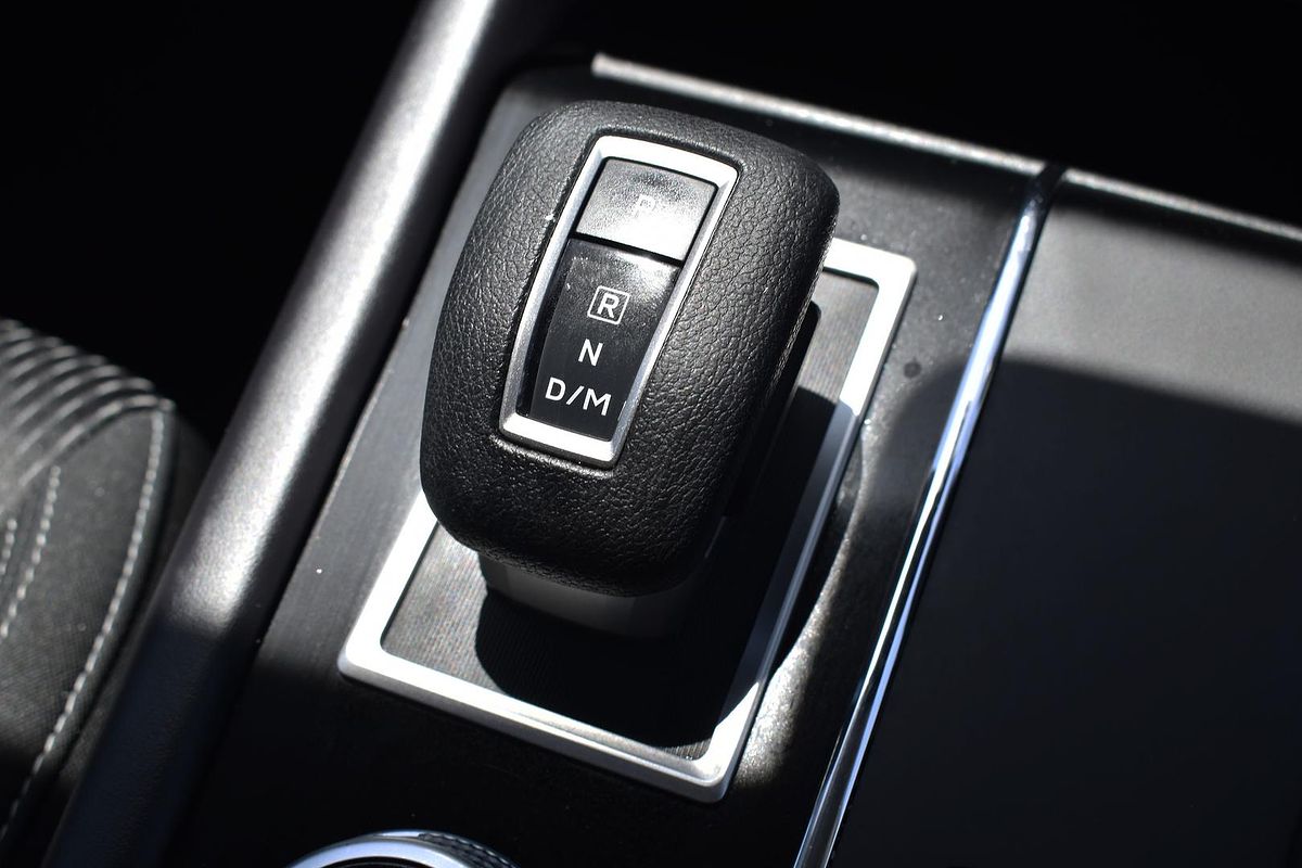 2024 Mitsubishi Outlander ES ZM