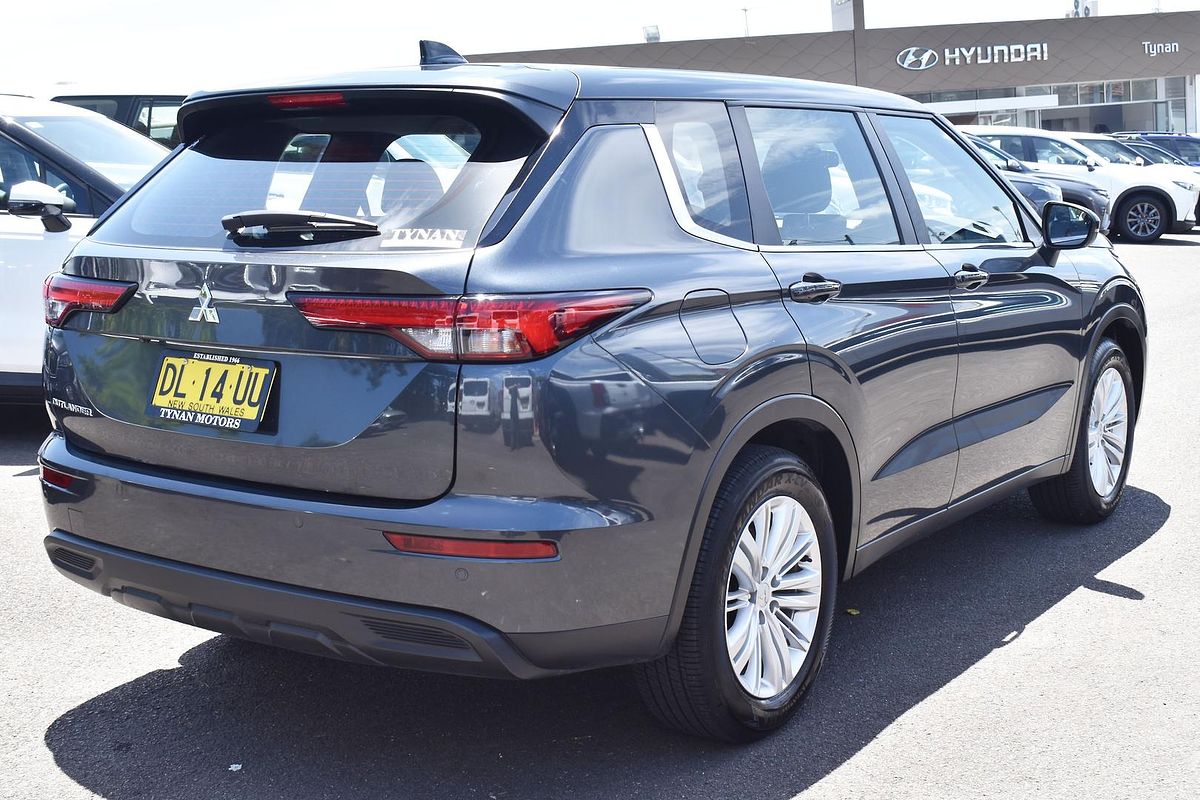 2024 Mitsubishi Outlander ES ZM