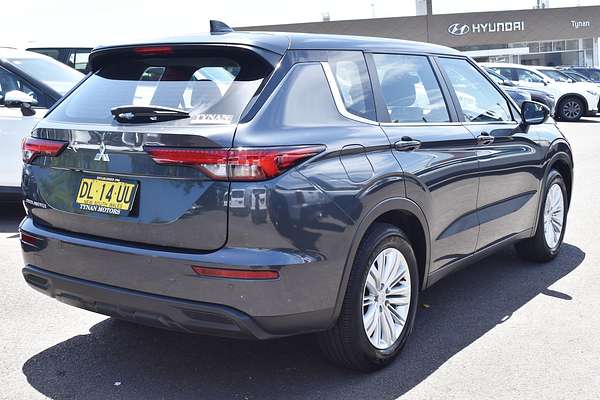 2024 Mitsubishi Outlander ES ZM