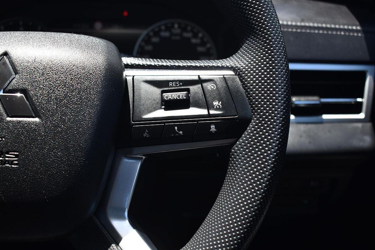 2024 Mitsubishi Outlander ES ZM