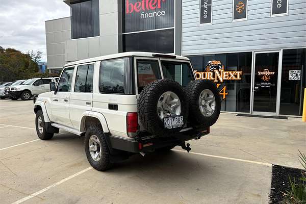 2011 Toyota Landcruiser GXL VDJ76R