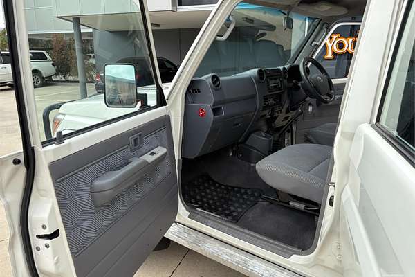 2011 Toyota Landcruiser GXL VDJ76R