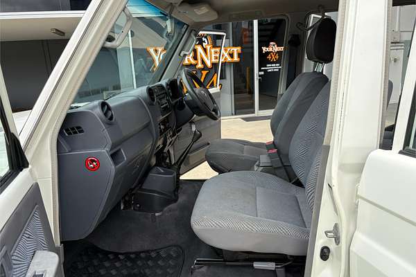 2011 Toyota Landcruiser GXL VDJ76R