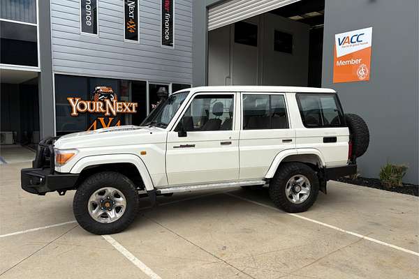 2011 Toyota Landcruiser GXL VDJ76R