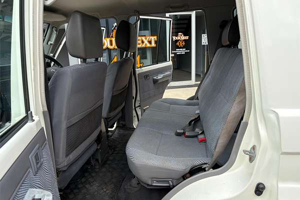 2011 Toyota Landcruiser GXL VDJ76R