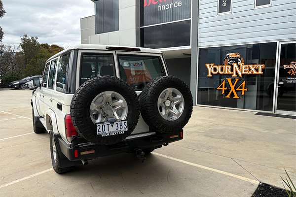 2011 Toyota Landcruiser GXL VDJ76R