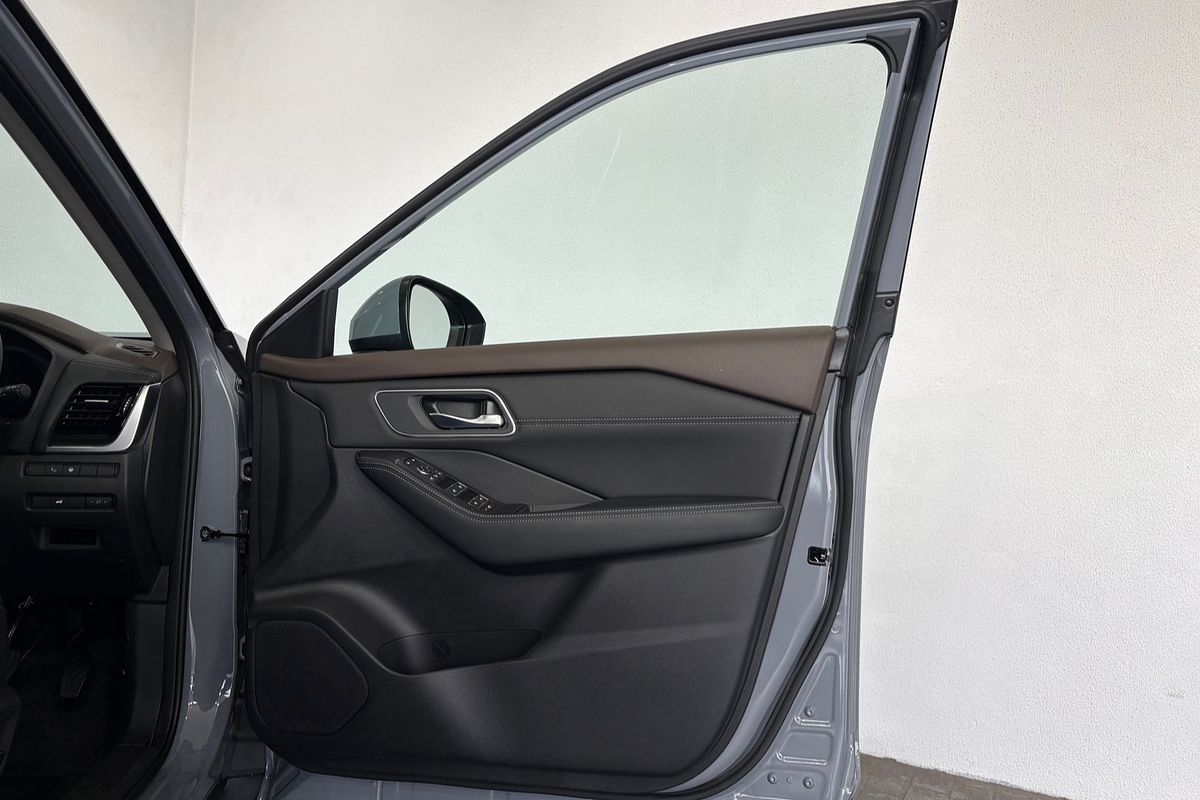 2025 Nissan X-TRAIL Ti T33