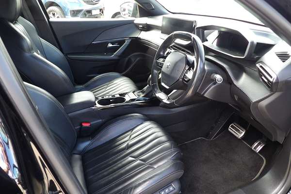 2021 Peugeot 2008 GT P24