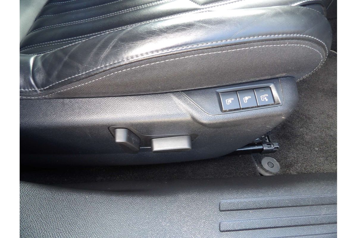 2021 Peugeot 2008 GT P24