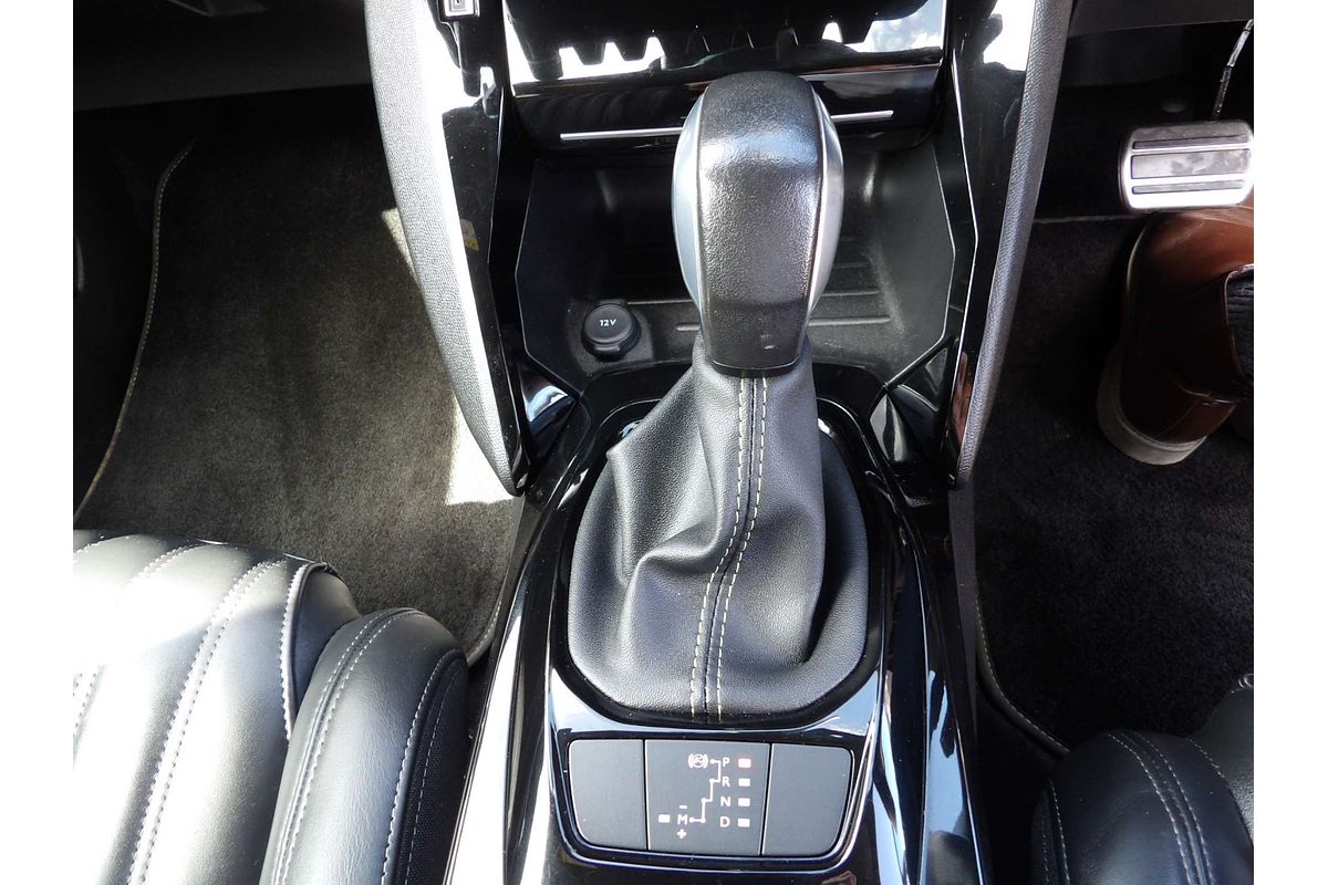 2021 Peugeot 2008 GT P24