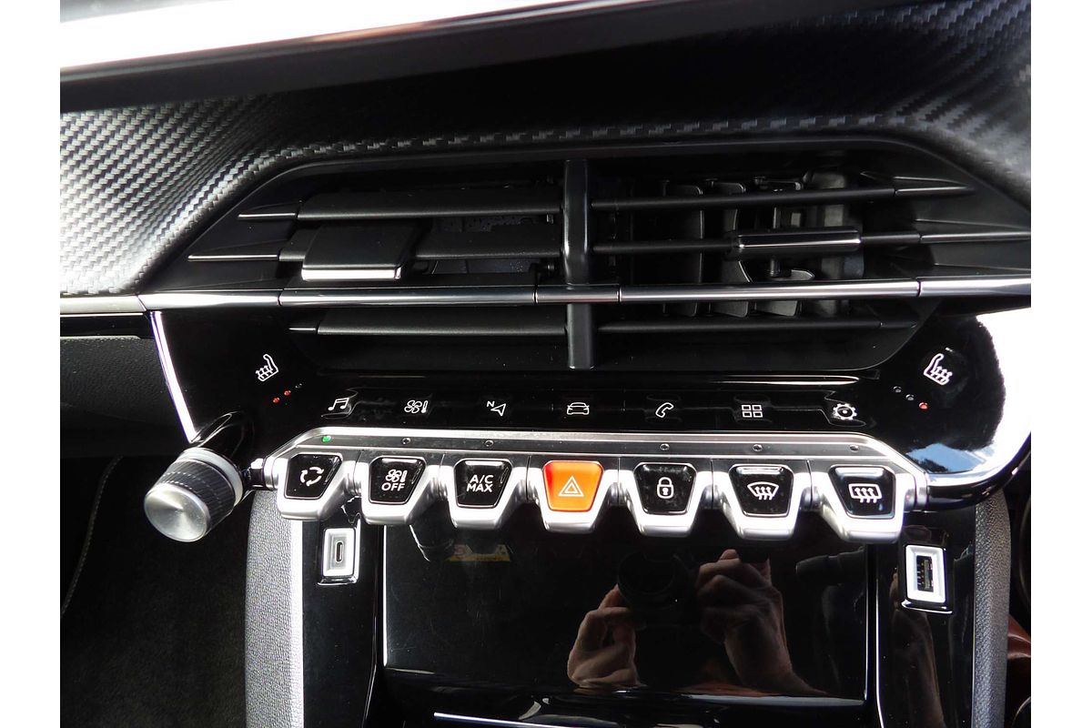 2021 Peugeot 2008 GT P24