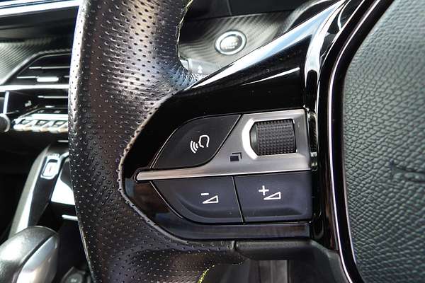 2021 Peugeot 2008 GT P24