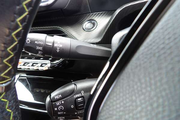 2021 Peugeot 2008 GT P24