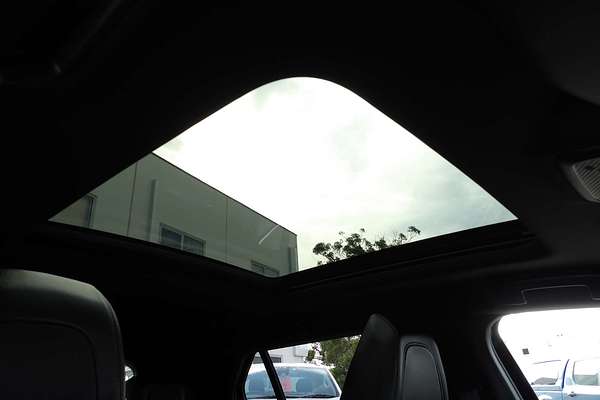 2021 Peugeot 2008 GT P24