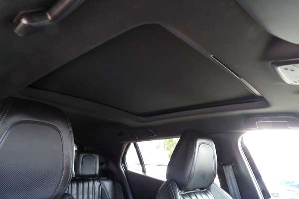 2021 Peugeot 2008 GT P24