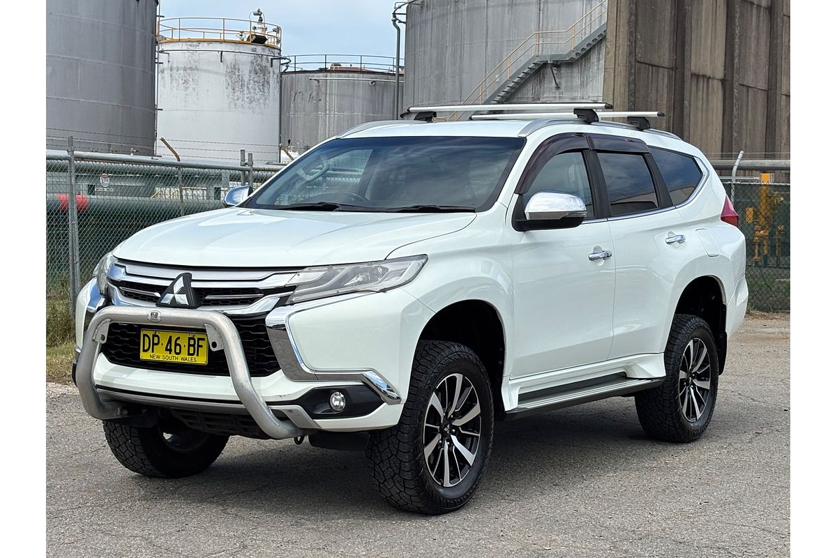 2017 Mitsubishi Pajero Sport GLX QE