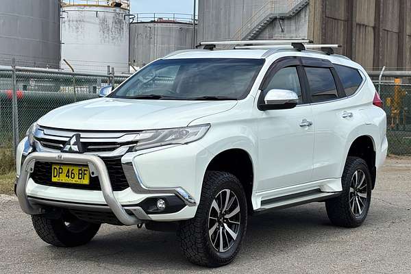 2017 Mitsubishi Pajero Sport GLX QE