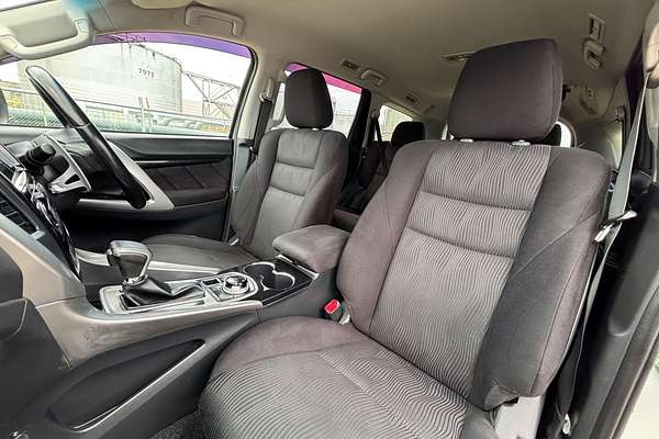 2017 Mitsubishi Pajero Sport GLX QE