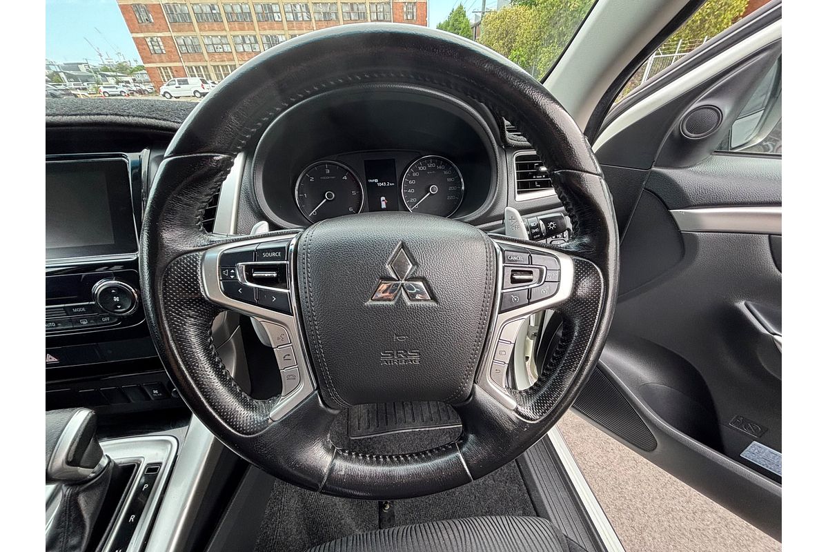 2017 Mitsubishi Pajero Sport GLX QE