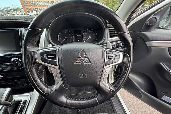 2017 Mitsubishi Pajero Sport GLX QE