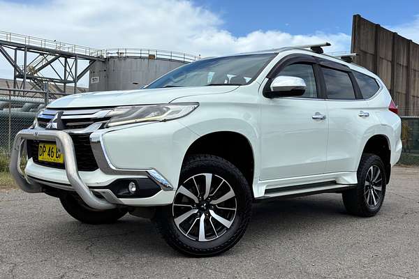 2017 Mitsubishi Pajero Sport GLX QE