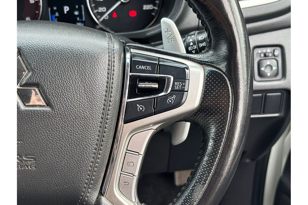 2017 Mitsubishi Pajero Sport GLX QE