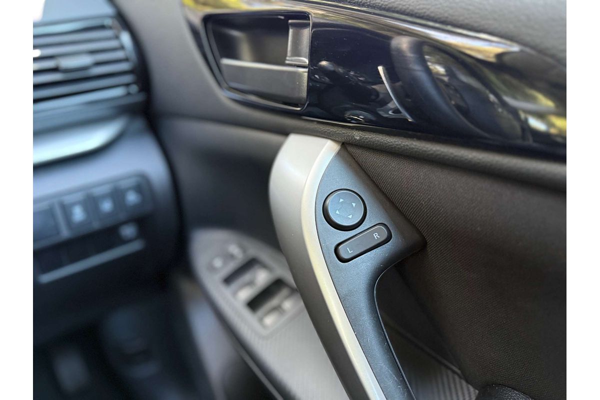 2024 Mitsubishi Eclipse Cross ES YB